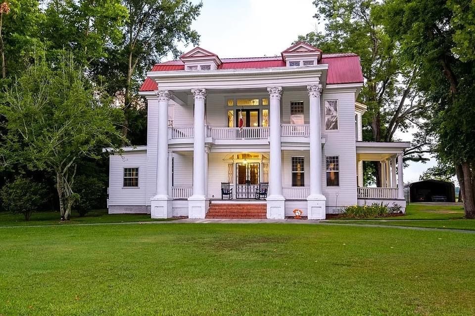 1902 Neoclassical For Sale In Mayesville South Carolina
