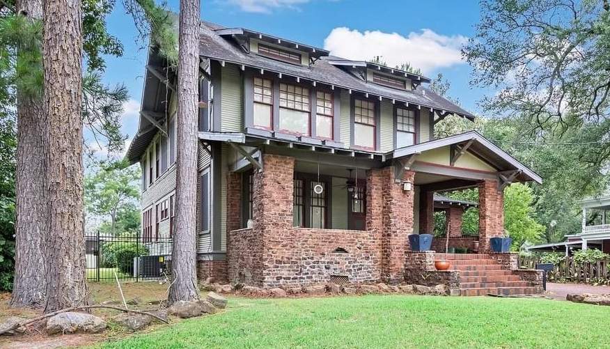 1920 Craftsman For Sale In Beaumont Texas — Captivating Houses