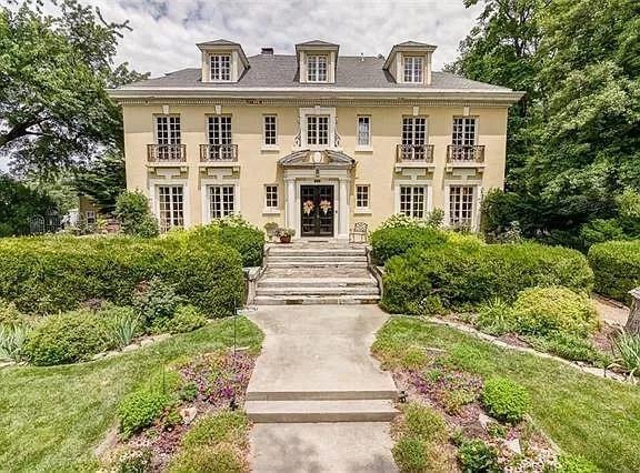 1910 Mansion For Sale In Saint Joseph Missouri