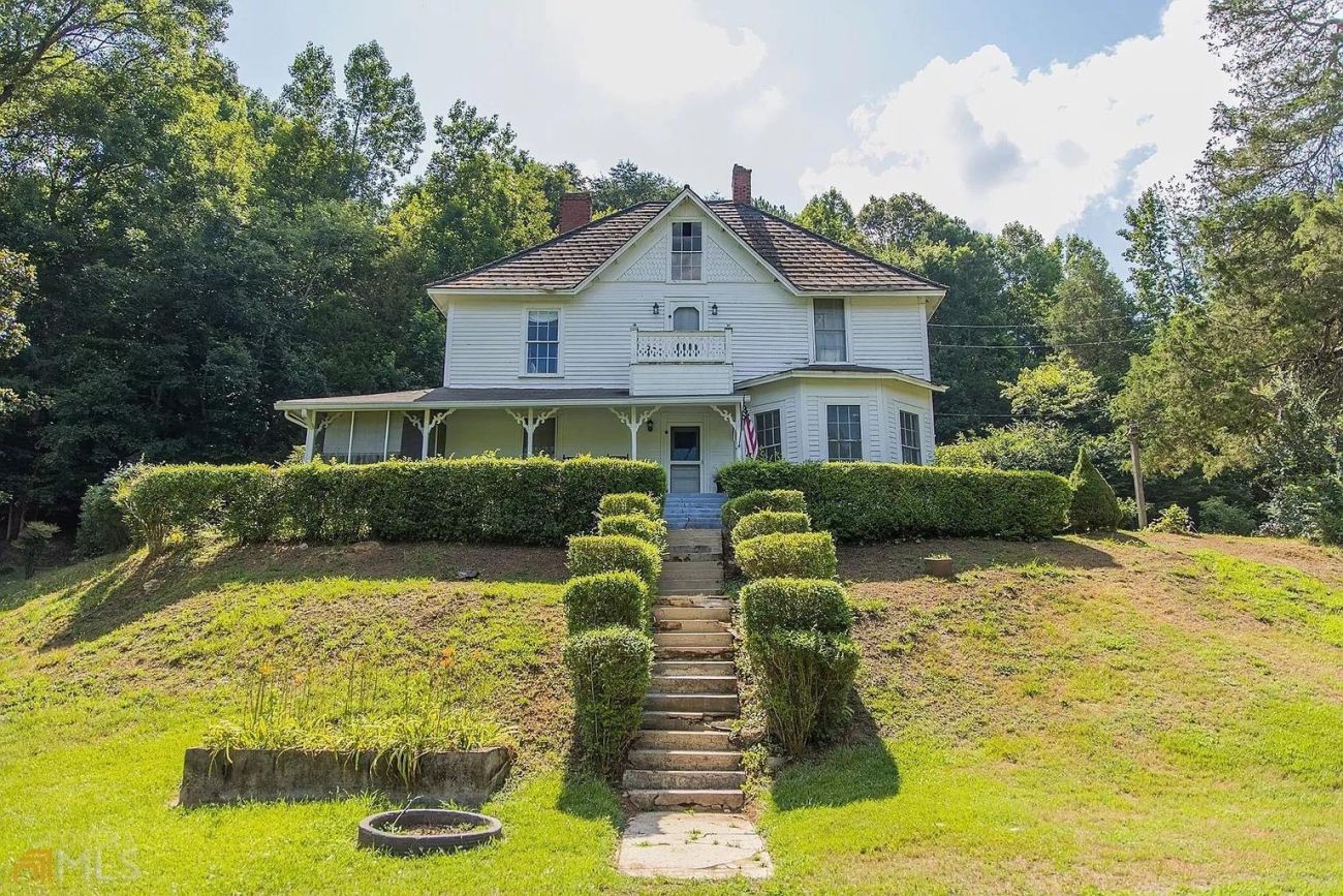 1890 Farmhouse For Sale In Lyerly Georgia