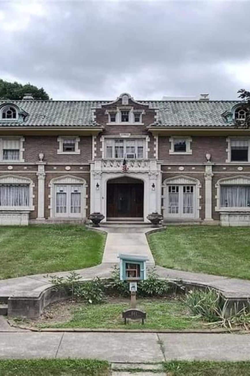 1915 Mansion For Sale In Decatur Illinois