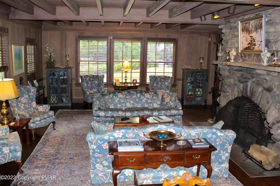 1905 Crestwood Cottage For Sale In Buck Hill Falls Pennsylvania