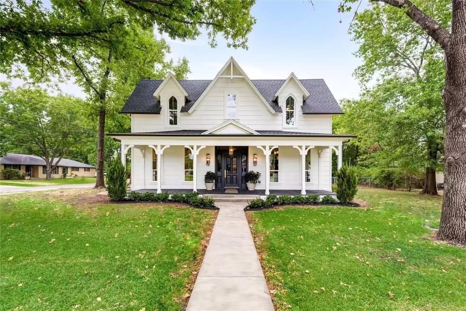 1901 Gothic Revival For Sale In Pilot Point Texas