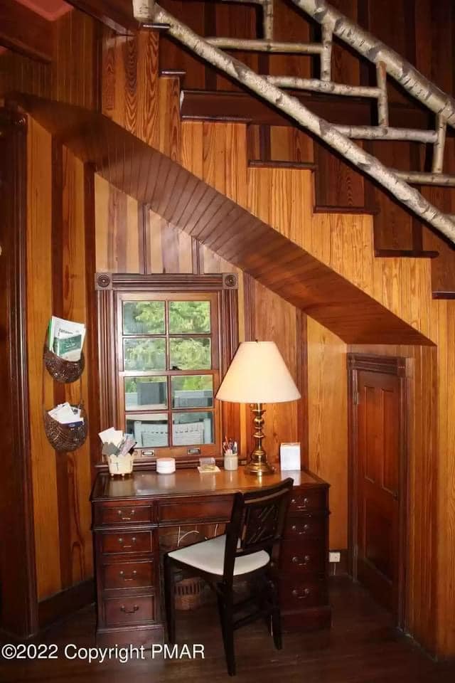 1905 Crestwood Cottage For Sale In Buck Hill Falls Pennsylvania