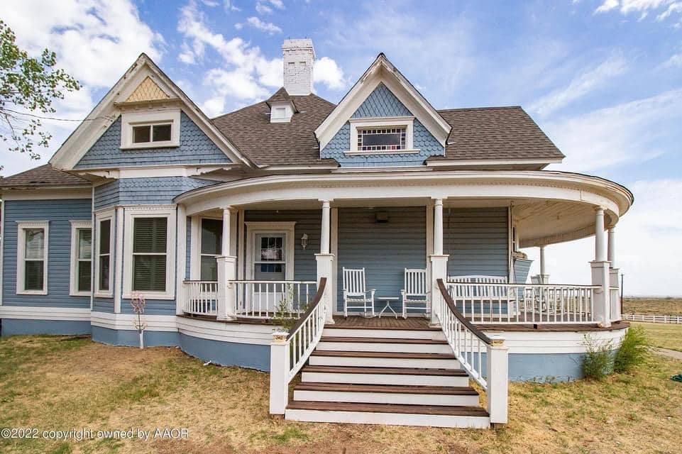 1892 Victorian For Sale In Clarendon Texas