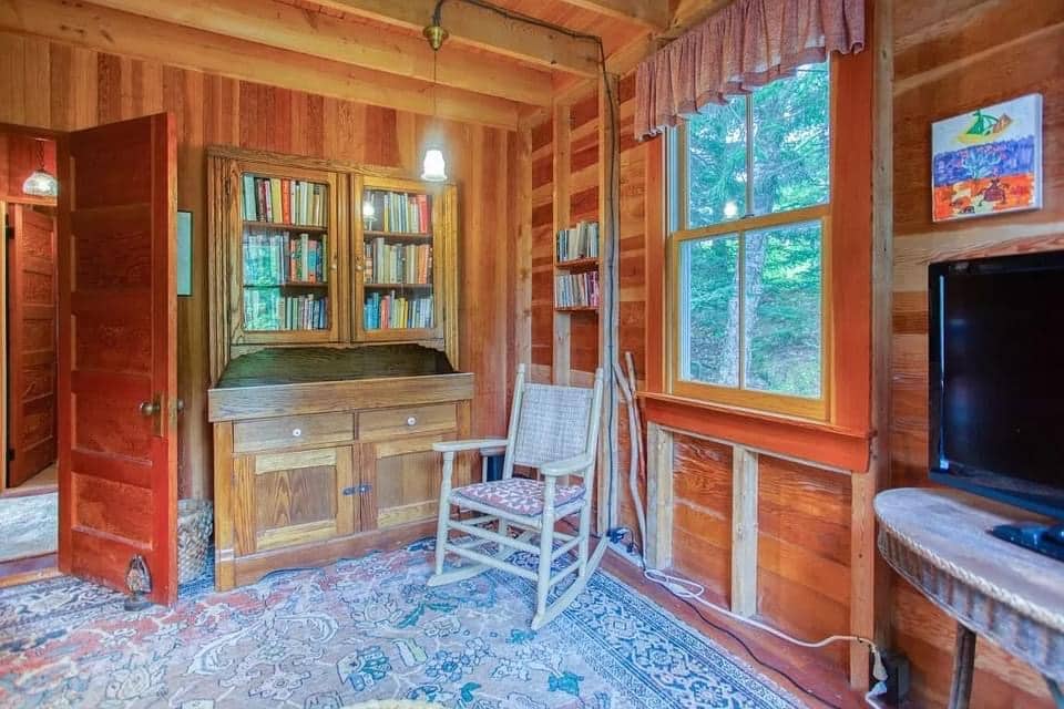 1928 Summer Cottage For Sale In Southport Maine