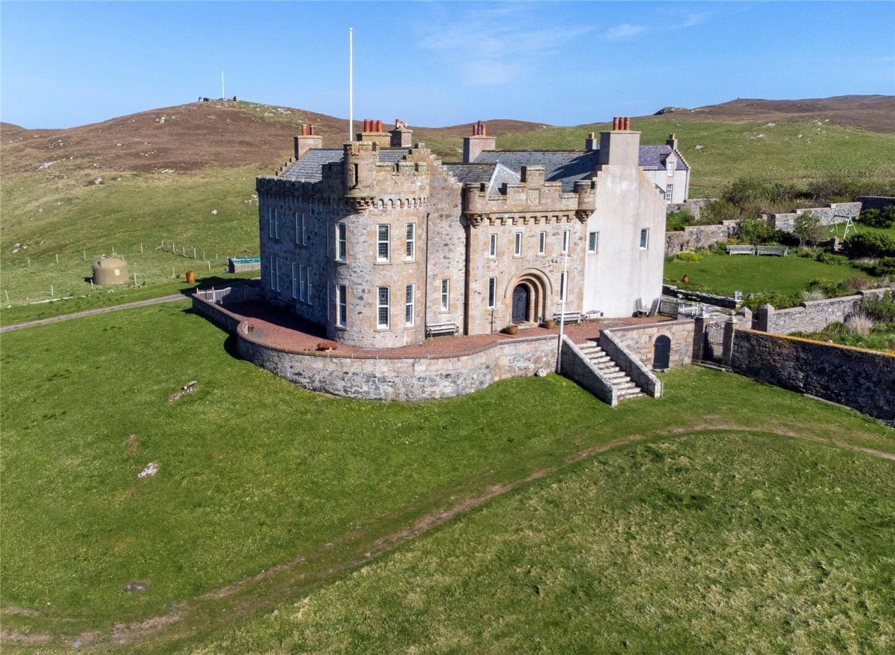 17th Century Vaila Hall For Sale In Shetland Scotland
