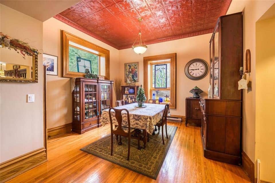 1887 Victorian For Sale In Chatham Ontario Canada