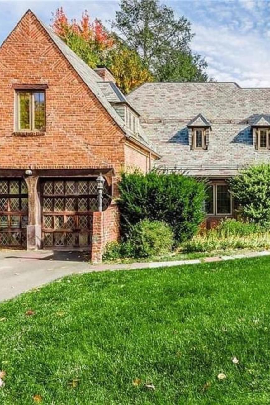 1930 Tudor Revival For Sale In Bloomfield Connecticut