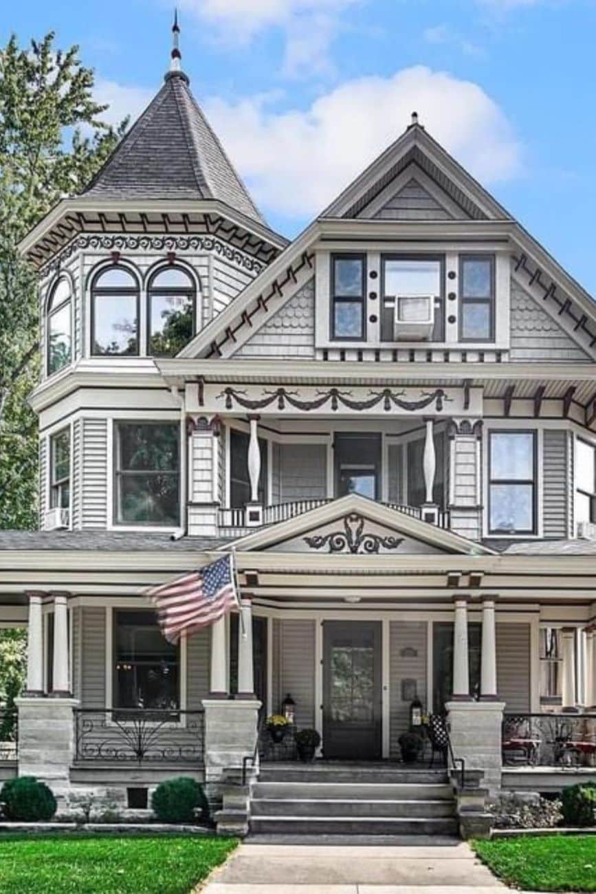 1900 Victorian For Sale In Monticello Indiana