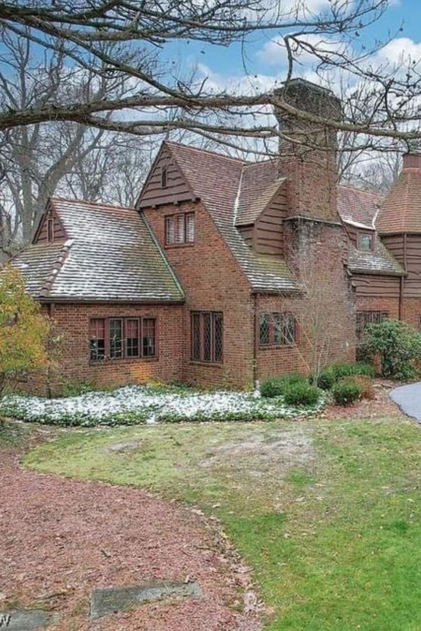 1935 Tudor Revival For Sale In Brecksville Ohio