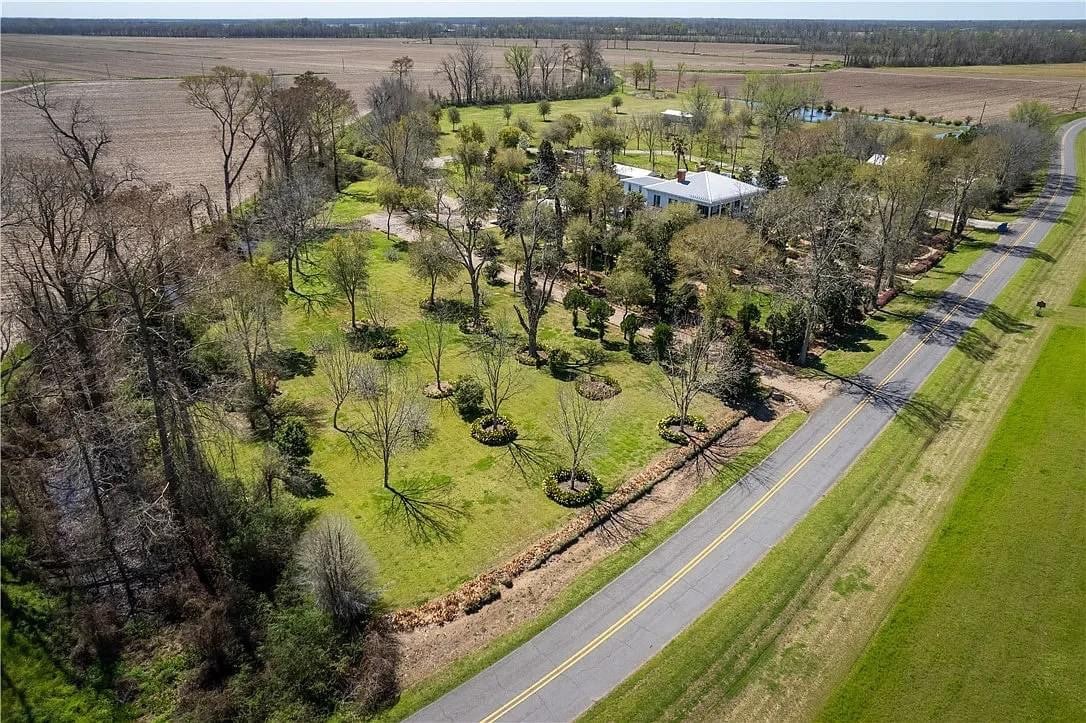 1849 White Hall Plantation For Sale In Lettsworth Louisiana