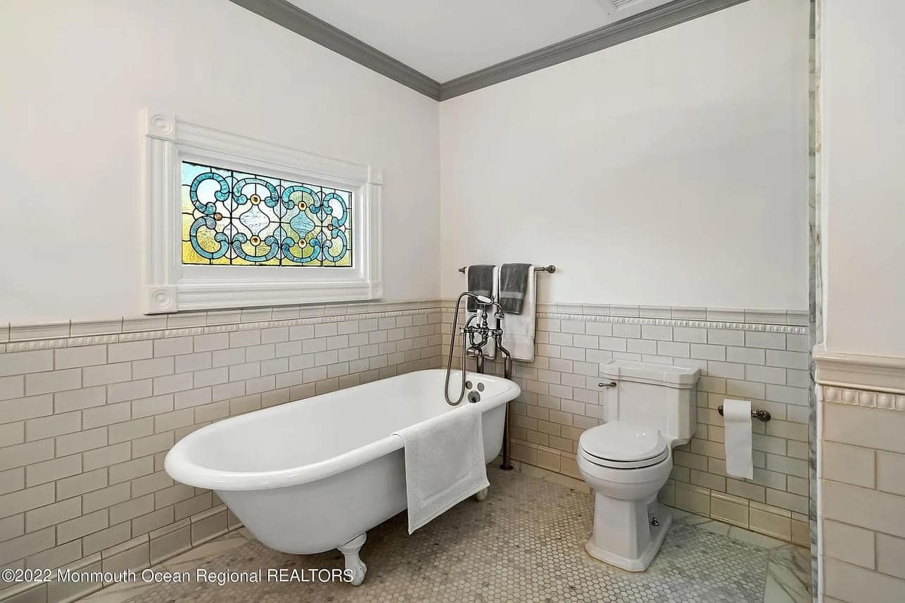 1903 Historic House for Sale In Shrewsbury Boro New Jersey