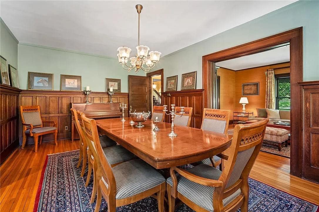 1898 Historic House For Sale In Des Moines Iowa