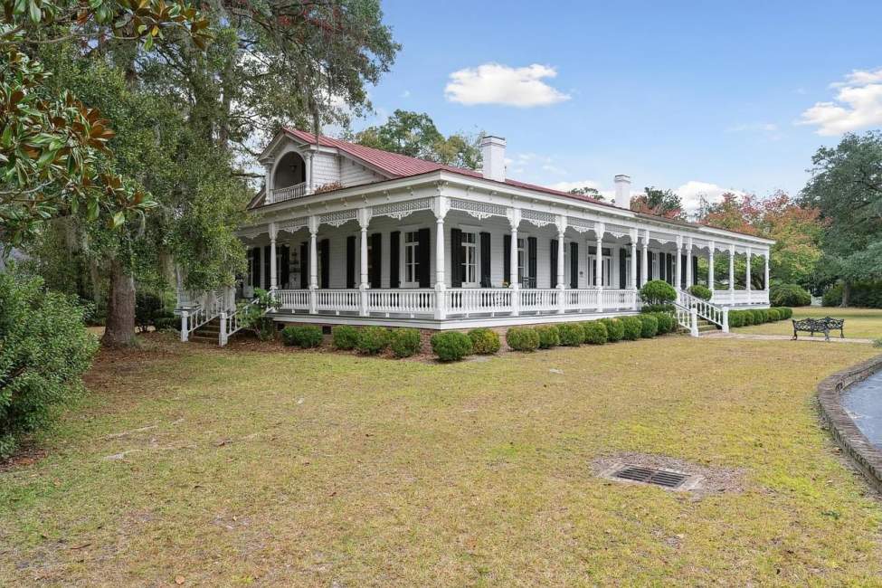 1890 Historic House In Summerville South Carolina — Captivating Houses