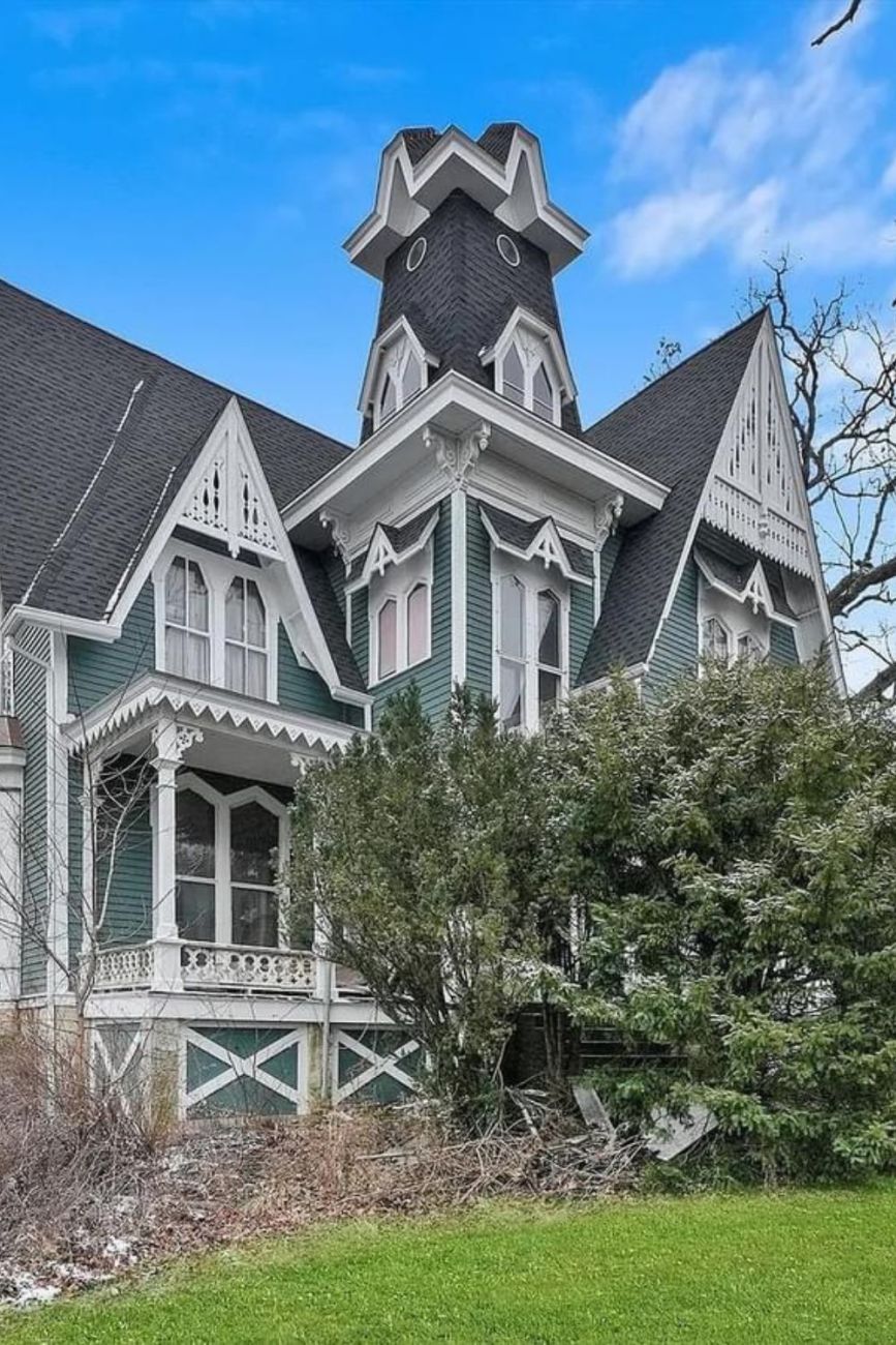 1872 Gothic Revival For Sale In Willow Springs Illinois