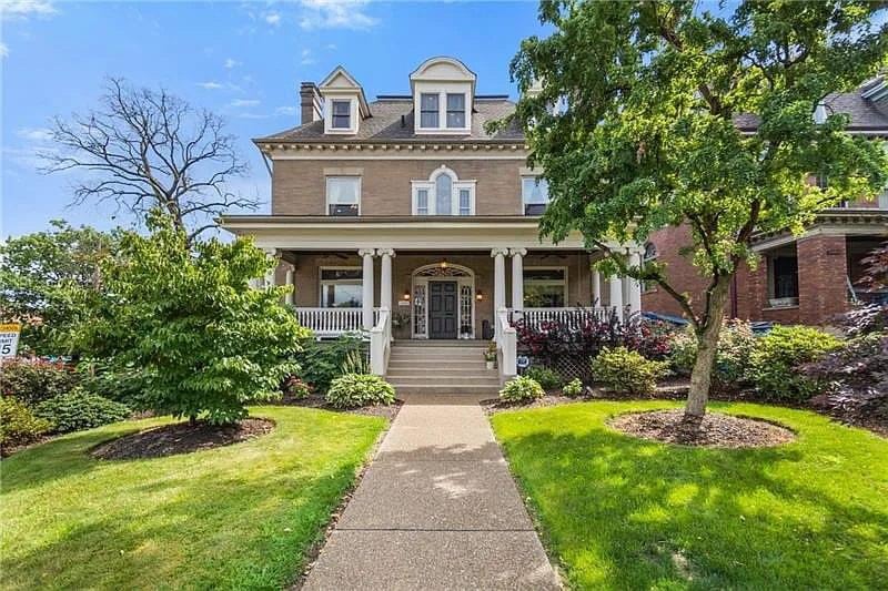 1900 Colonial Revival For Sale In Pittsburgh Pennsylvania