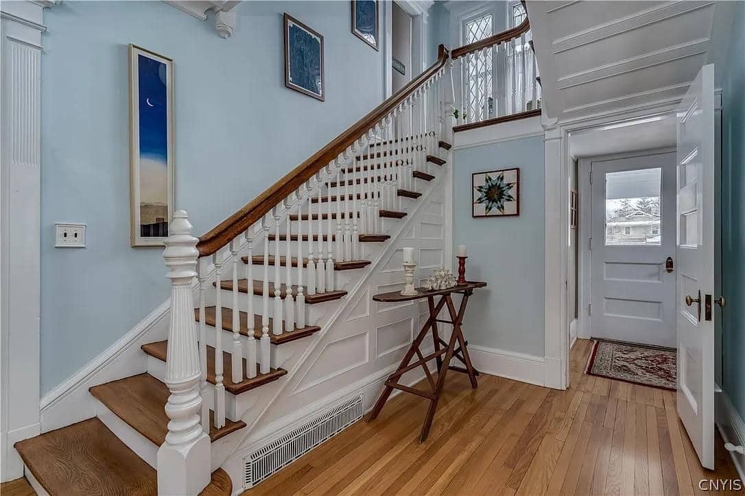 1903 Colonial Revival For Sale In Watertown New York