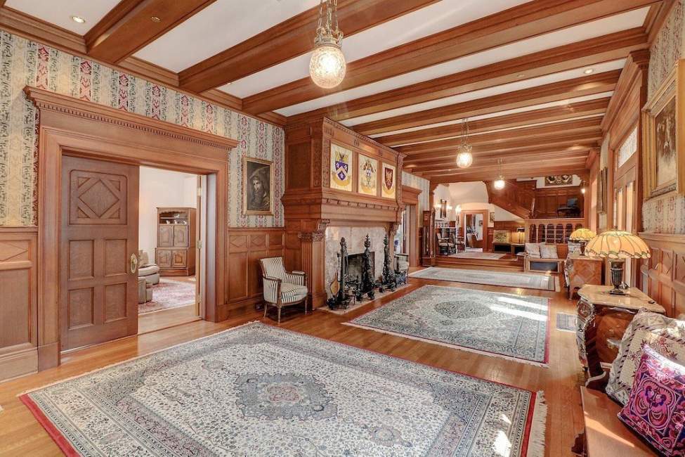 1899 Mansion For Sale In Senneville Quebec — Captivating Houses