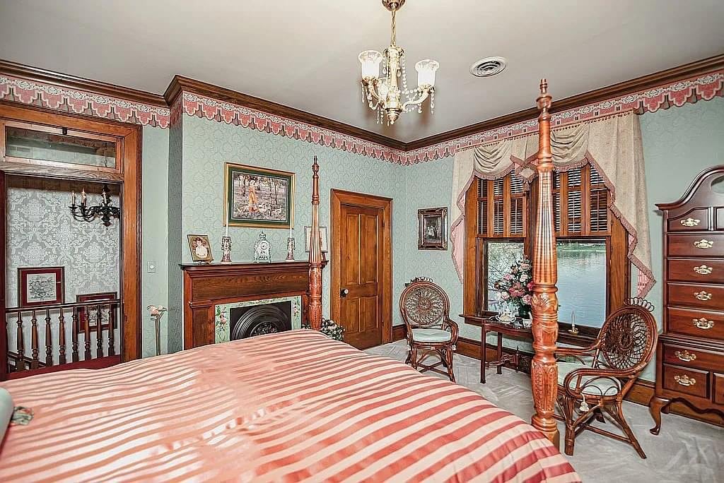 1870 Victorian For Sale In Greenup Kentucky