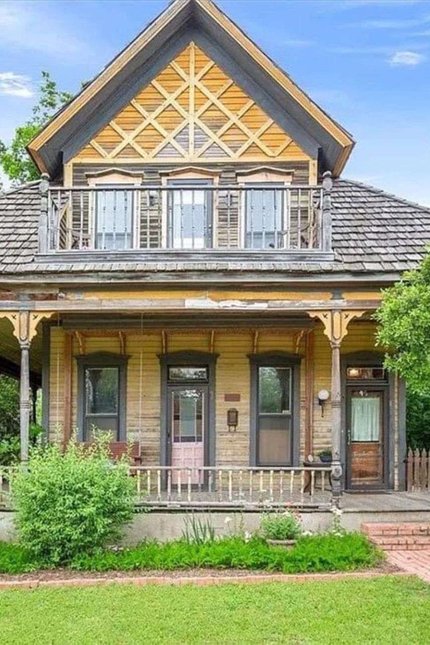 1901 Historic House For Sale In Waco Texas