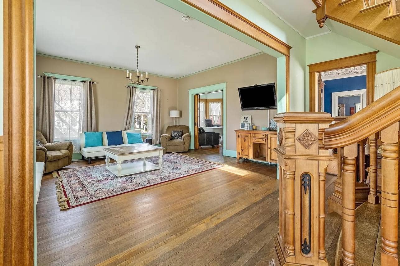 1825 Victorian For Sale In Chester Vermont