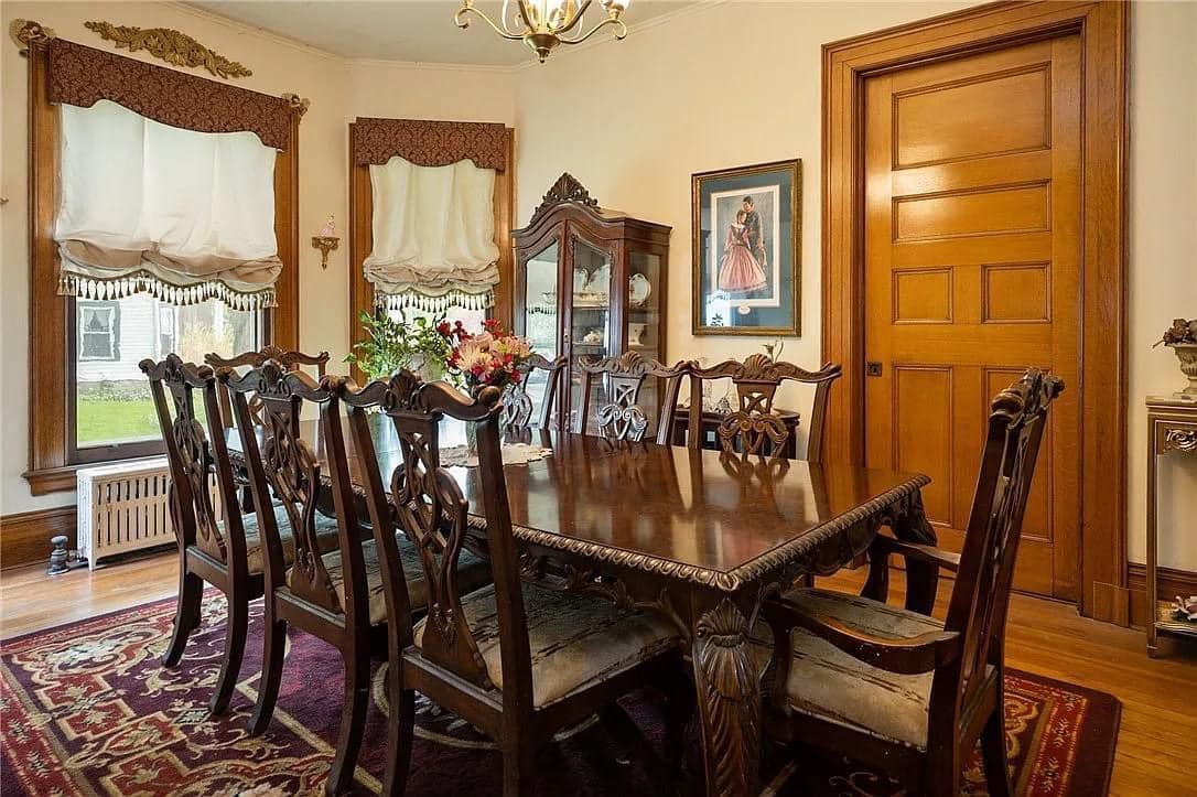 1890 Victorian For Sale In Clifton Springs New York