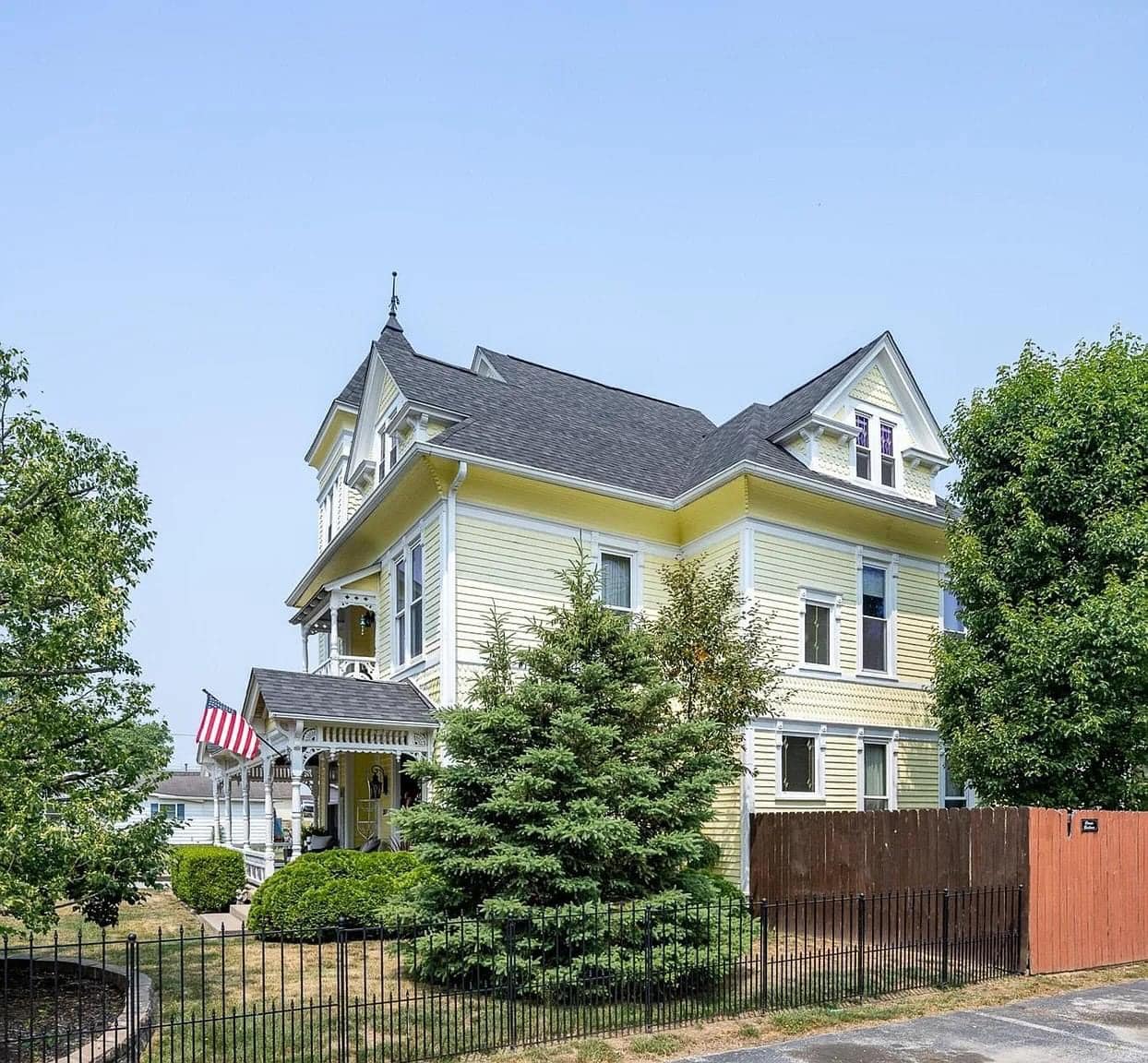1879 Victorian For Sale In Greencastle Indiana