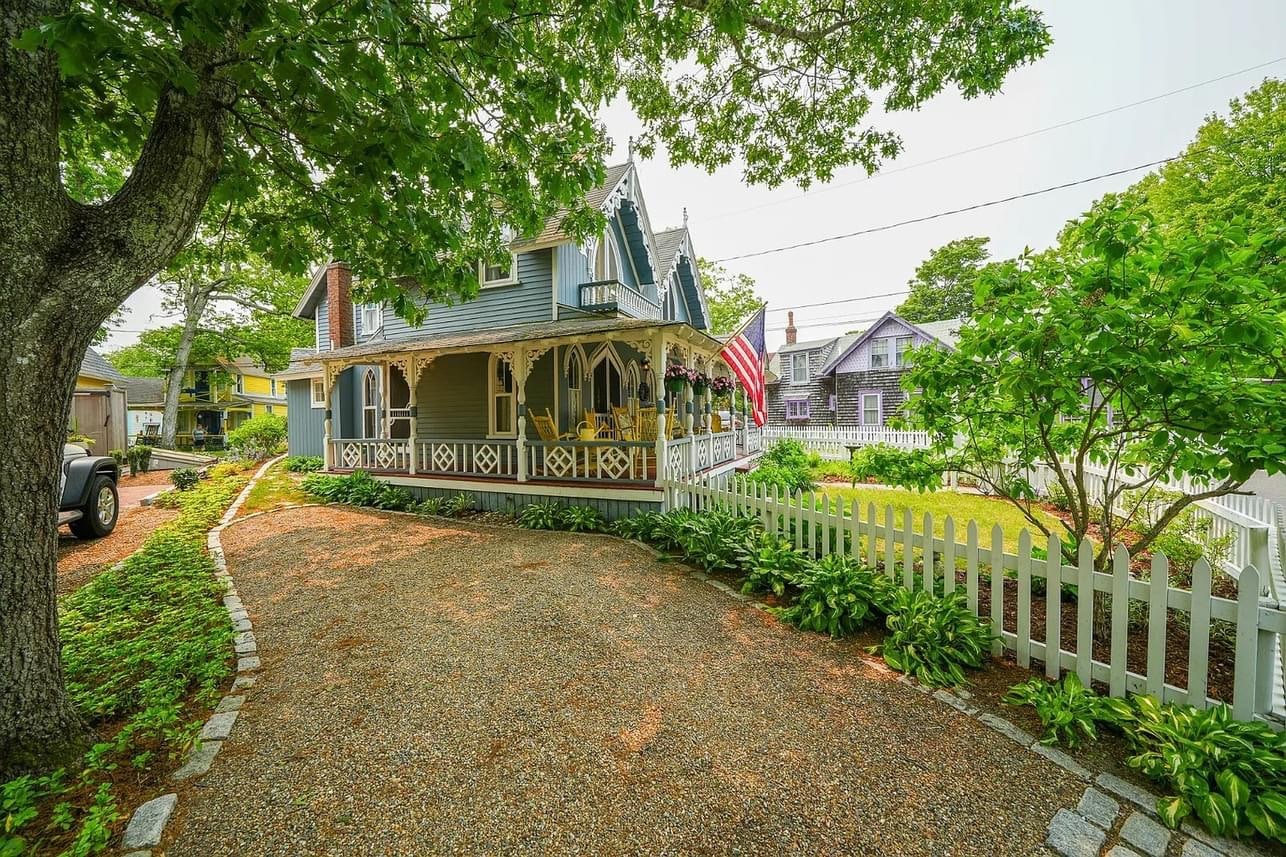 1869 Gothic Revival For Sale In Oak Bluffs Massachusetts