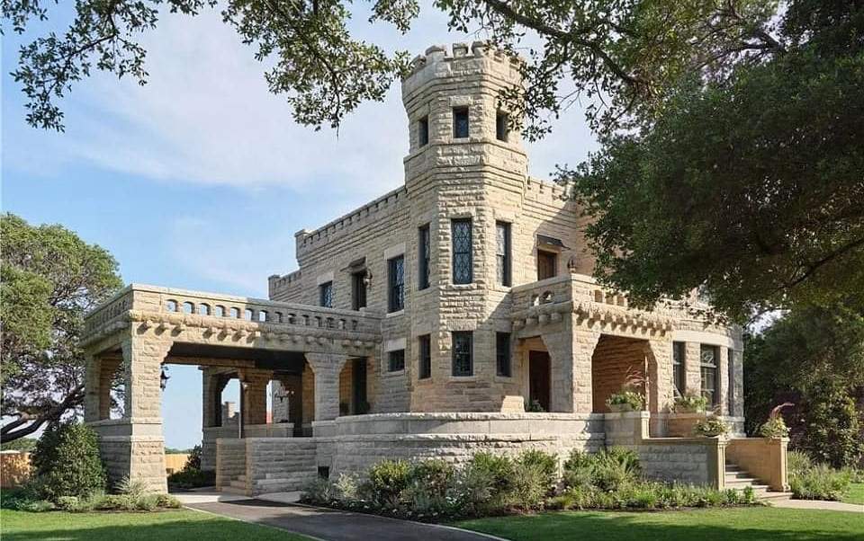 1890 Mansion For Sale In Waco Texas — Captivating Houses
