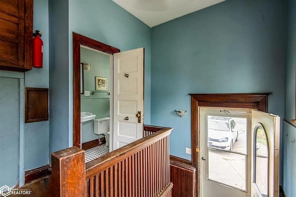 1890 Historic House For Sale In Harlan Iowa