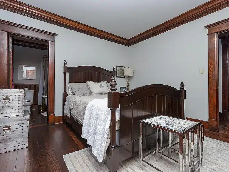 1910 Historic House For Sale In Bedford Indiana