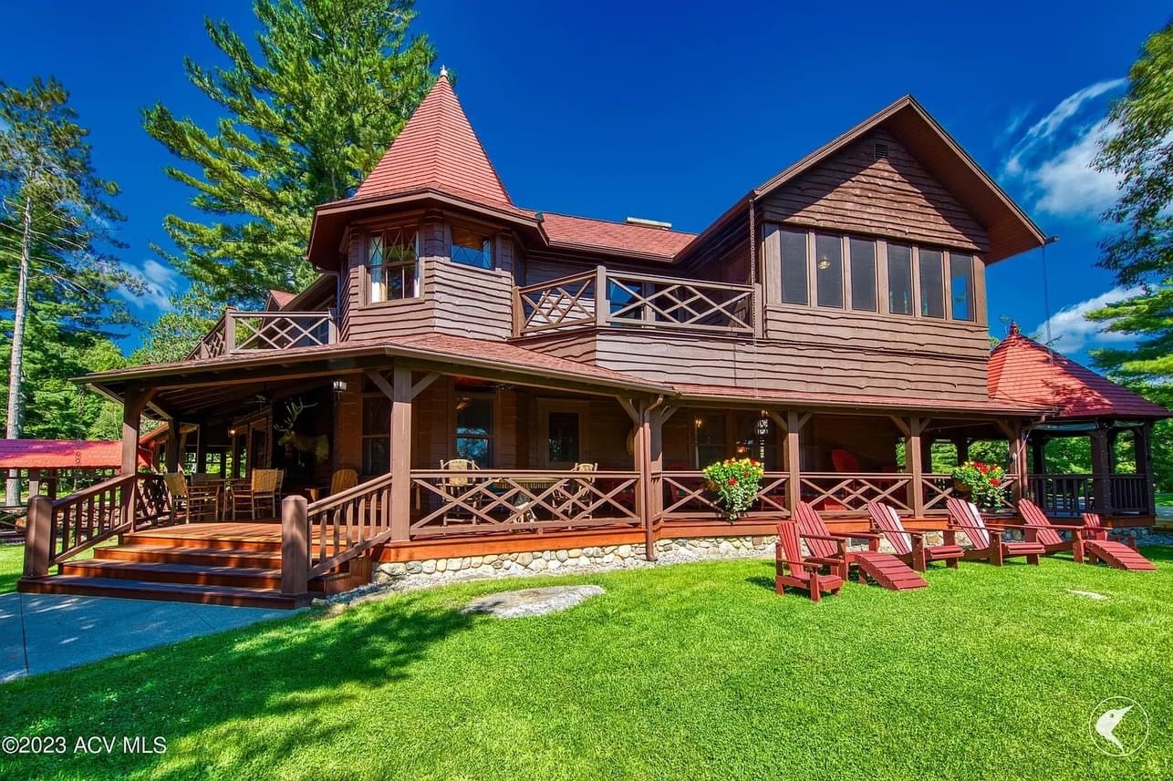 1897 Wenonah Lodge For Sale In Tupper Lake New York