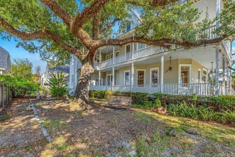 1879 Historic House In Lake Charles Louisiana Captivating Houses   IMG 3127 975x650 