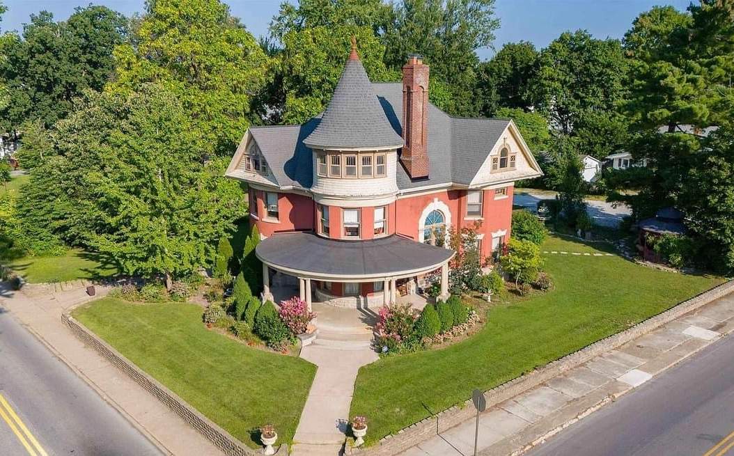 1905 Victorian For Sale In Kokomo Indiana — Captivating Houses