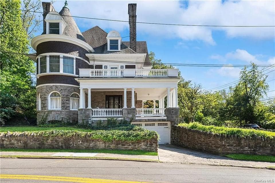 1896 Historic House For Sale In Yonkers New York