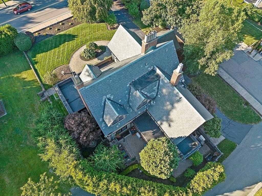 1910 Tudor Revival For Sale In Attleboro Massachusetts