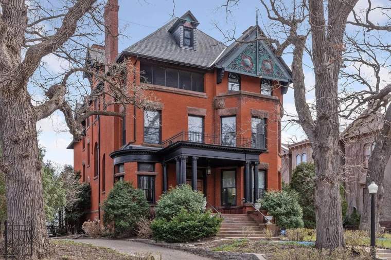 1889 Victorian In Saint Paul Minnesota — Captivating Houses