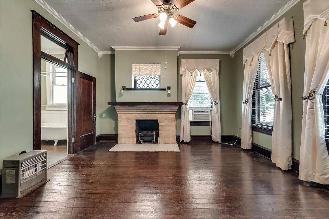 1910 Historic House For Sale In Kerens Texas