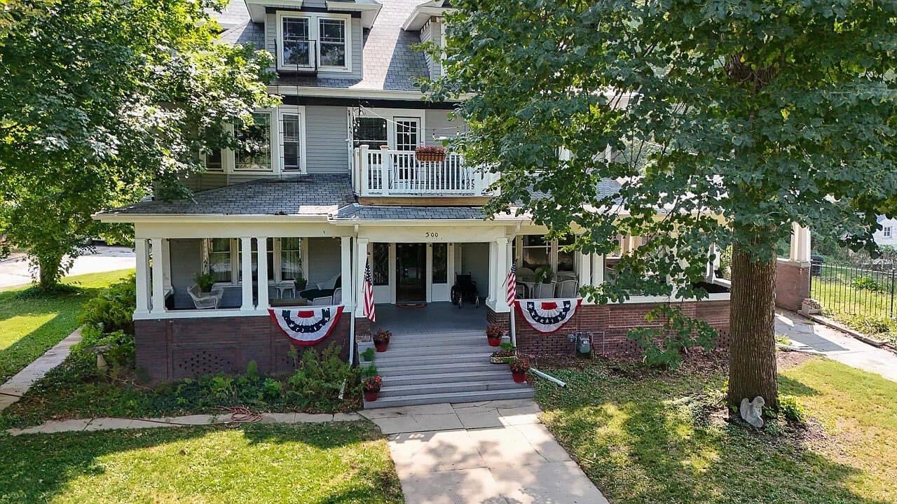 1912 Historic House For Sale In Council Bluffs Iowa