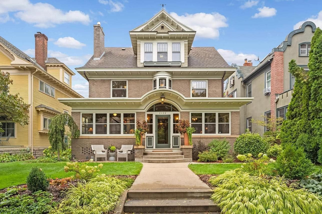 1913 Historic House For Sale In Minneapolis Minnesota