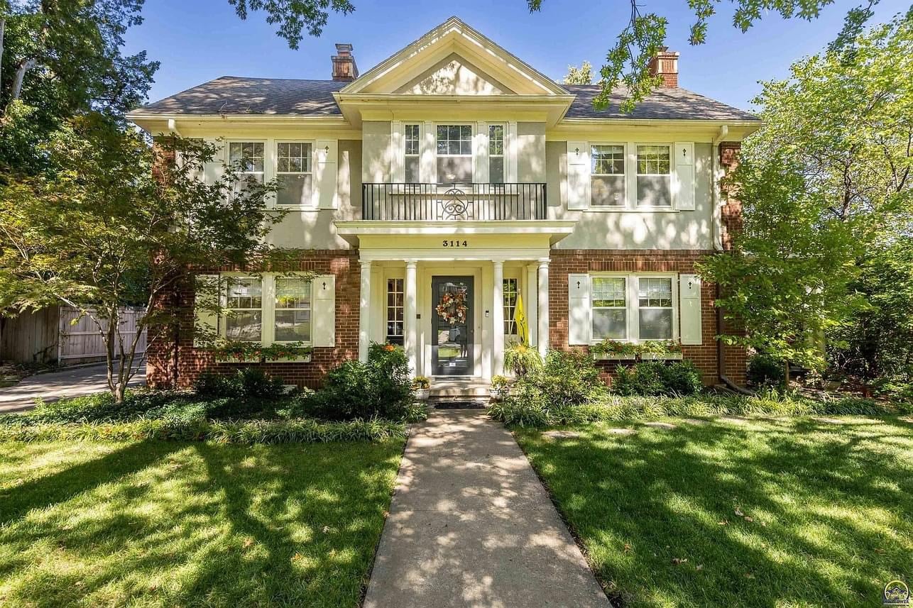 1938 Colonial For Sale In Topeka Kansas