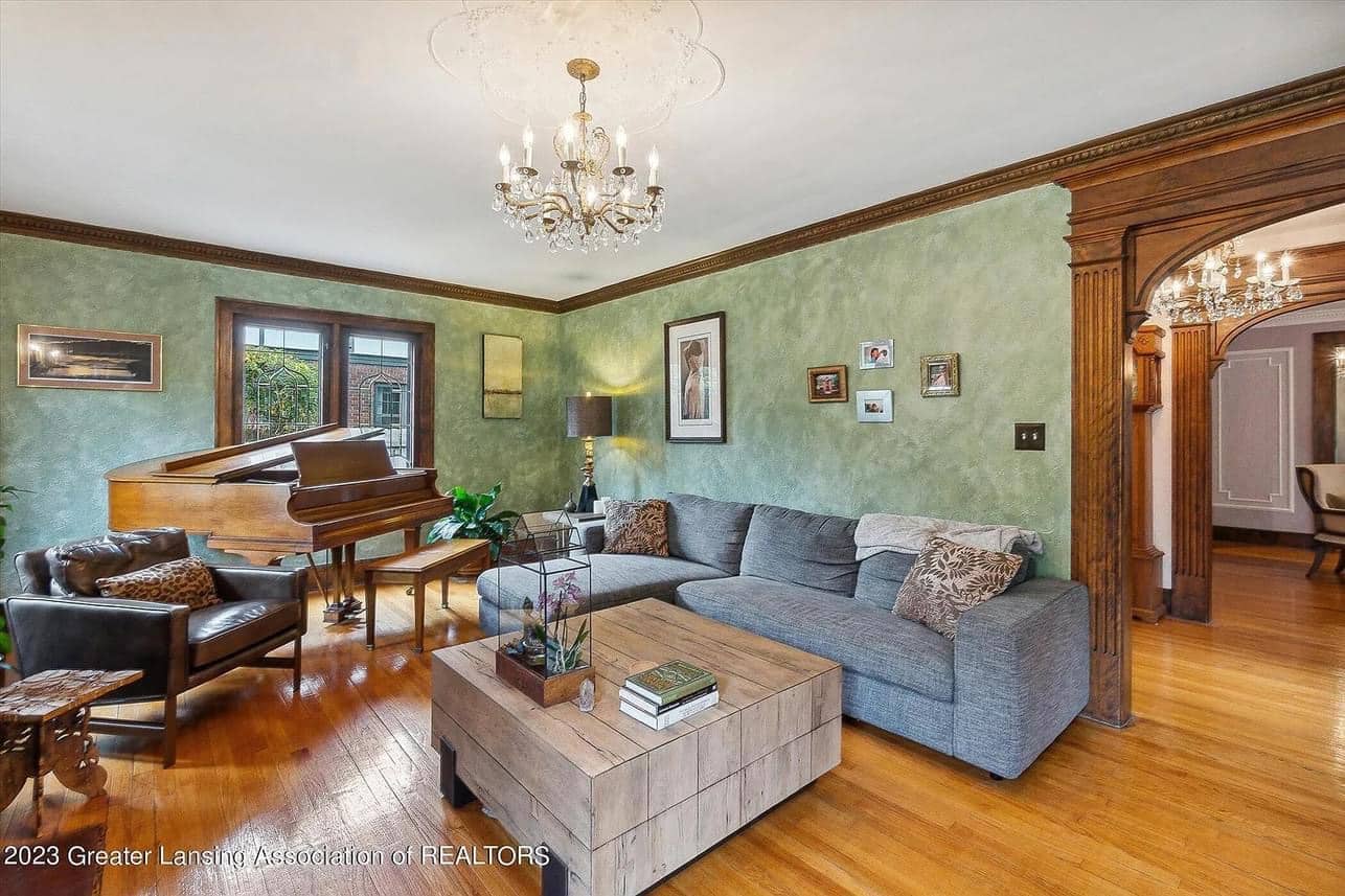 1928 Historic House For Sale In Lansing Michigan