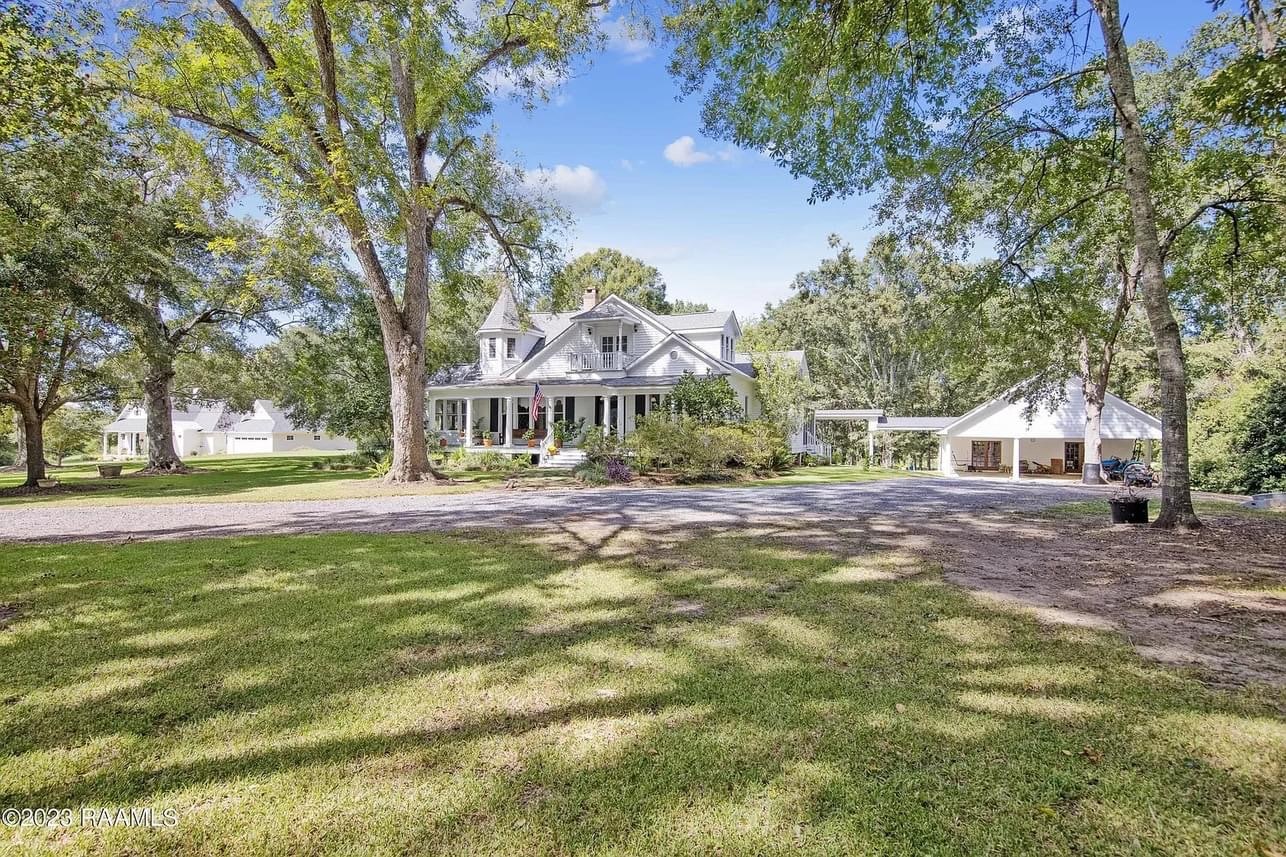 1899 Victorian For Sale In Broussard Louisiana