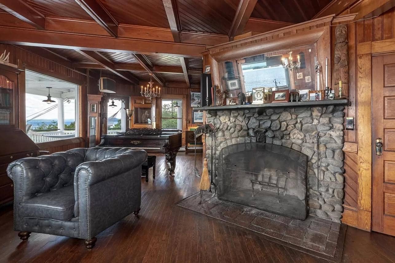 1915 The Lincoln Cottage For Sale In Gilford New Hampshire