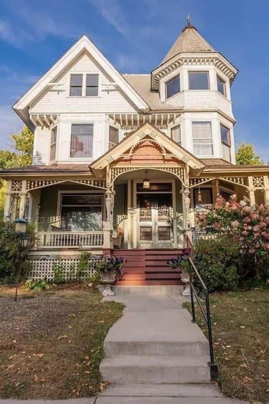 1891 Victorian For Sale In Eau Claire Wisconsin