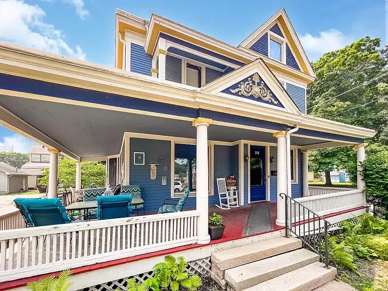 1895 Victorian For Sale In Anderson Indiana