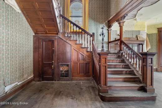 1903 Fixer Upper For Sale In Louisville Kentucky — Captivating Houses