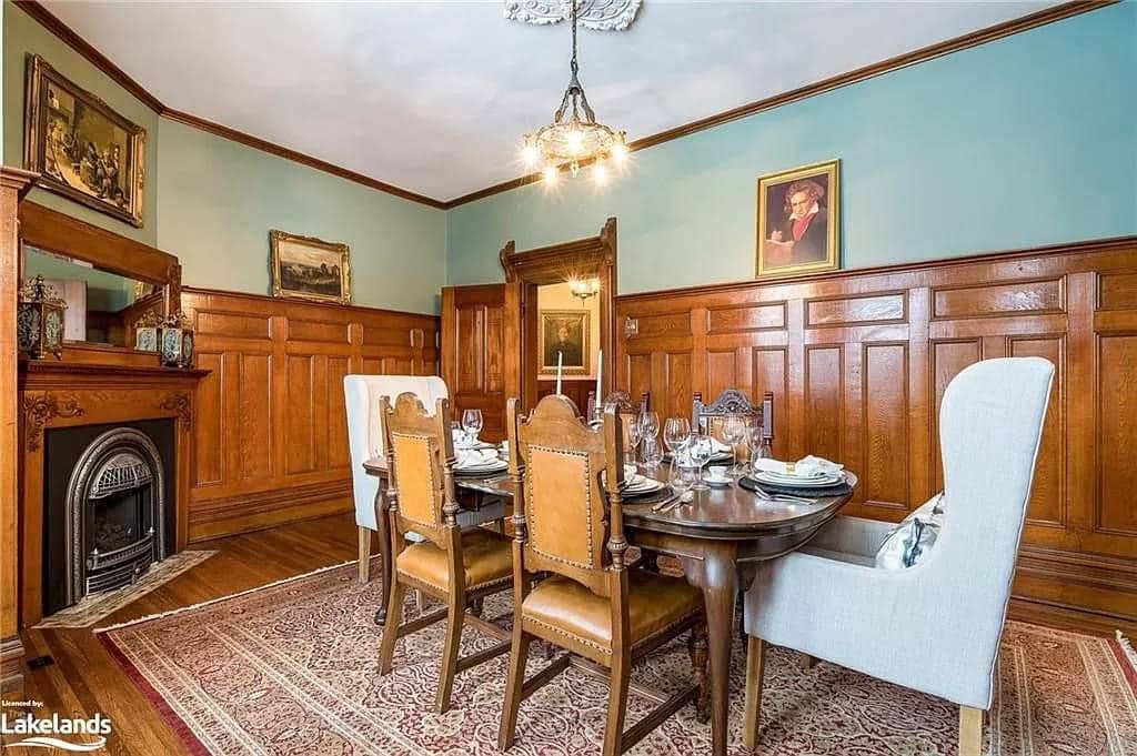 1895 Victorian For Sale In Springwater Ontario