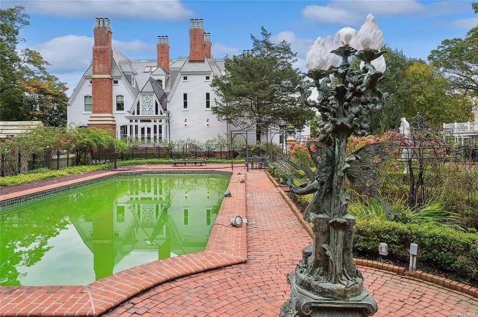 1856 Gothic Revival For Sale In Oyster Bay New York